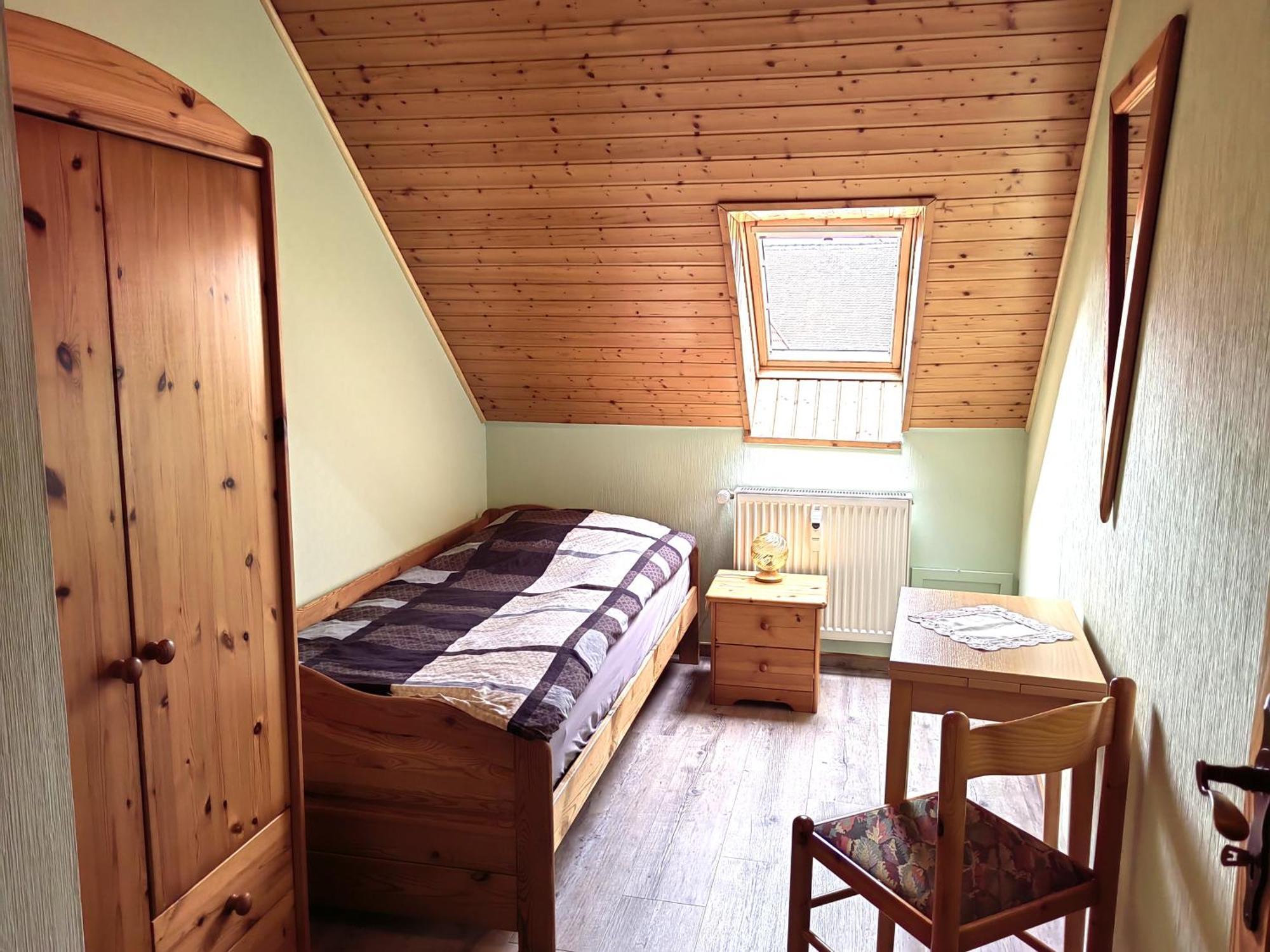 Claudia Gueldenpfennig Apartment
